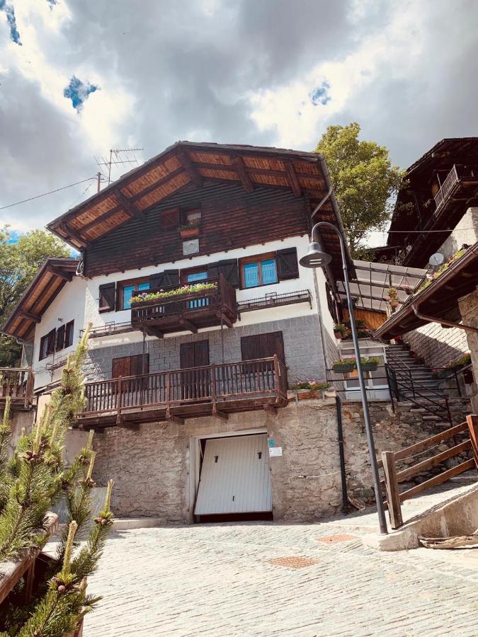 Piccola Residenza Apartment Champoluc Bagian luar foto